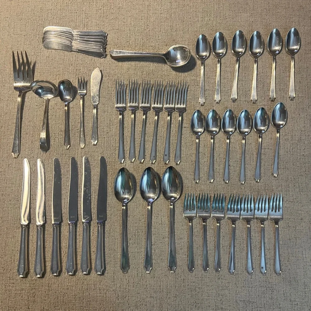 1847 Rogers Bros Legacy‎ Silverplate Flatware Set 58 Pieces International Silver